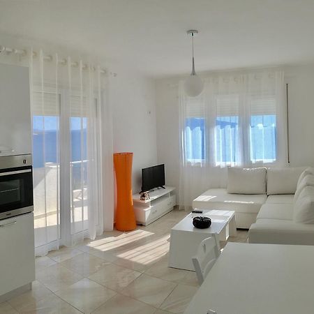 White Residence Apartament Sarande Luaran gambar