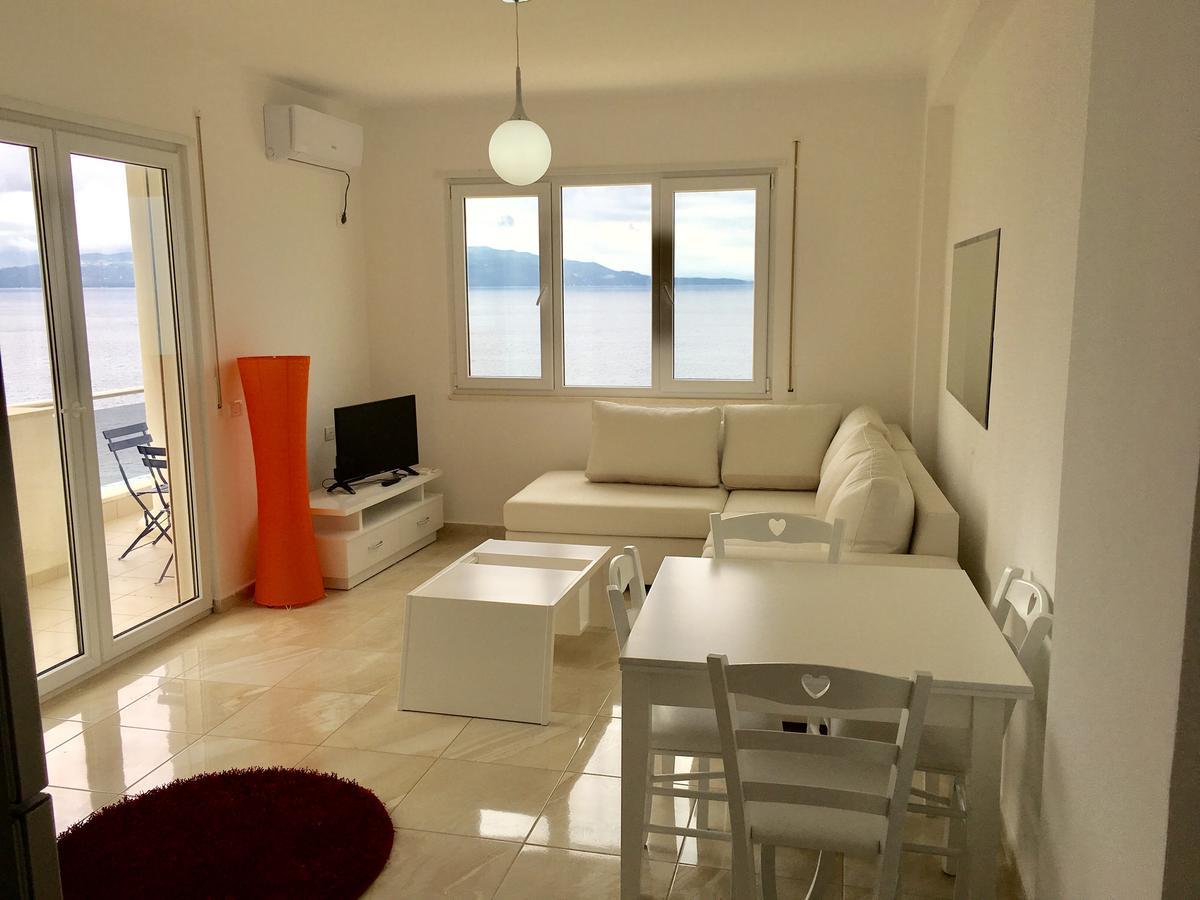 White Residence Apartament Sarande Luaran gambar