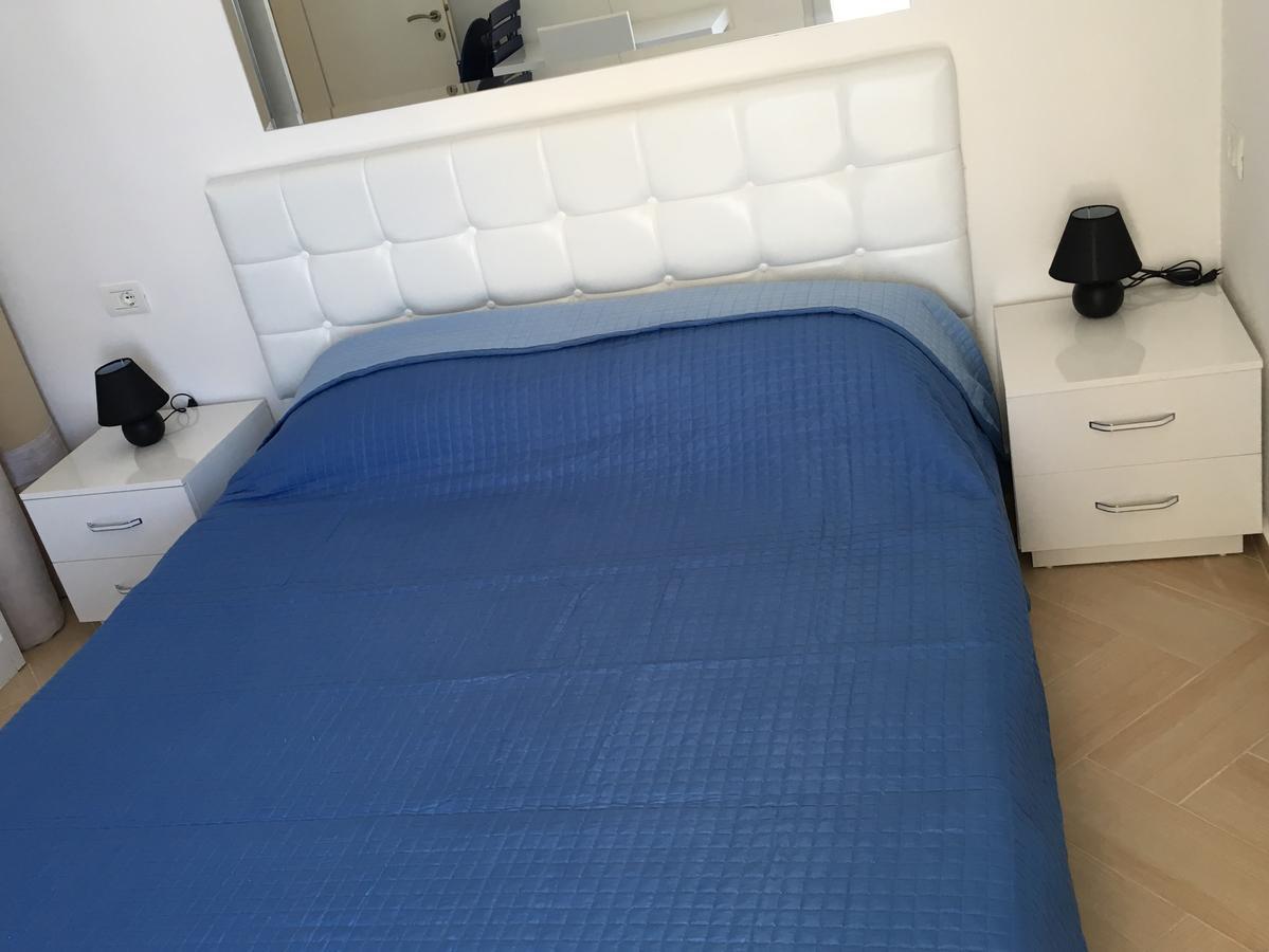 White Residence Apartament Sarande Luaran gambar