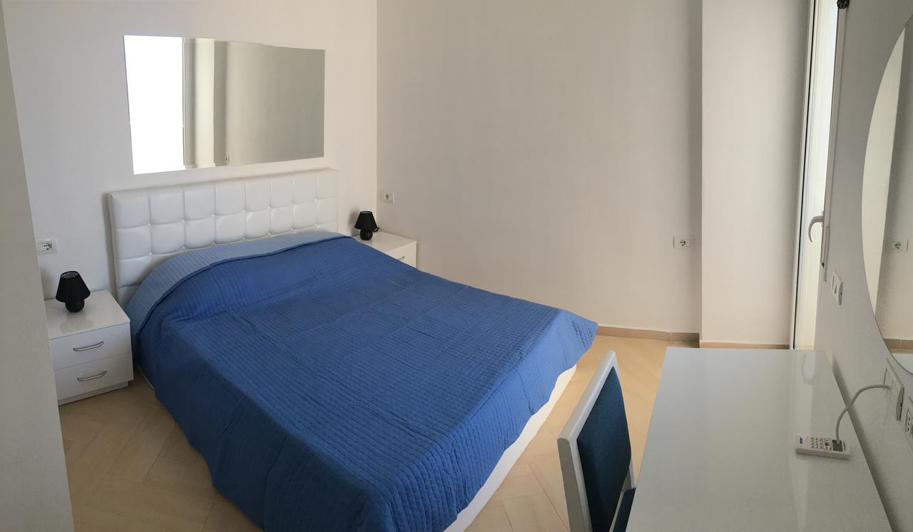 White Residence Apartament Sarande Luaran gambar