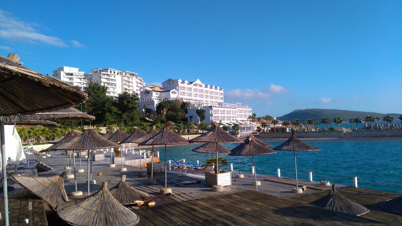 White Residence Apartament Sarande Luaran gambar